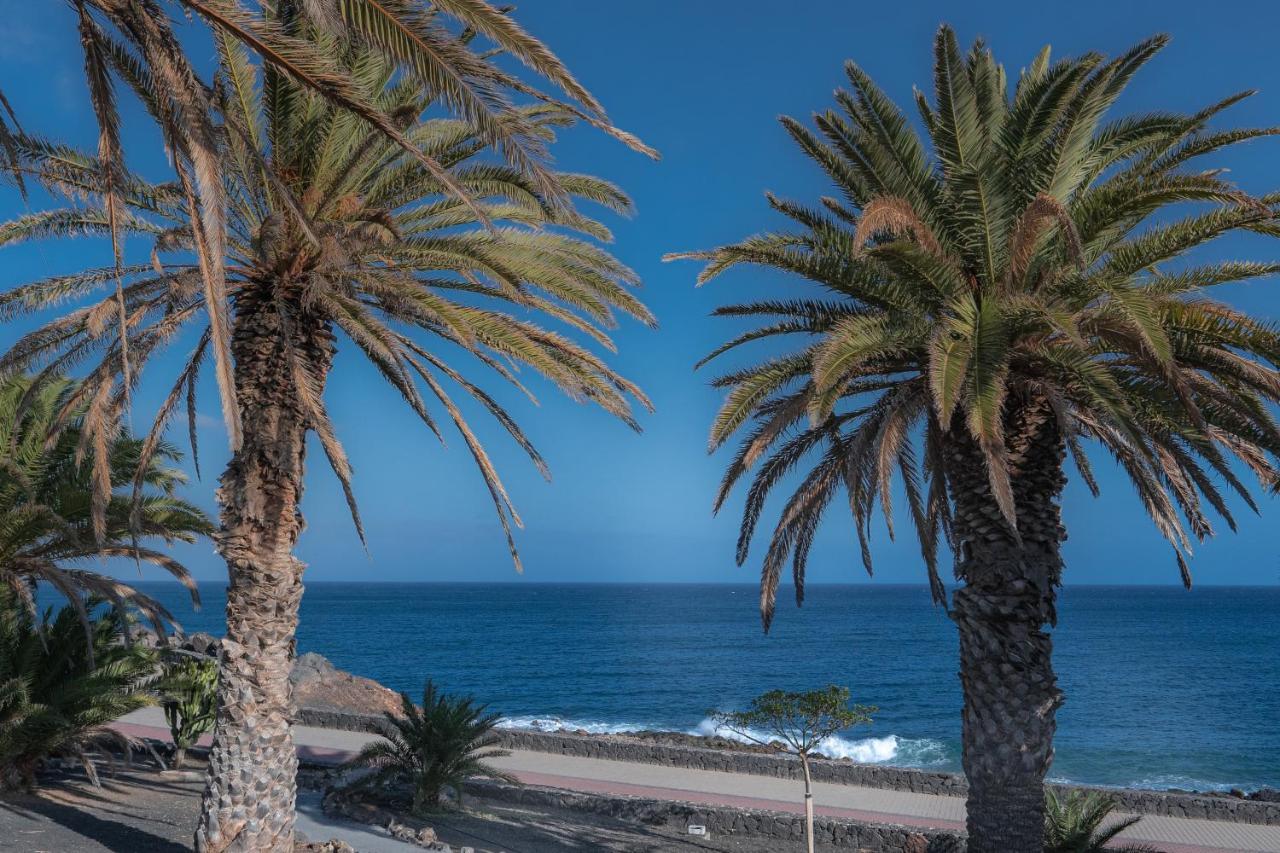 Apartamento en Playa Roca primer linea de mar  Costa Teguise Exterior foto